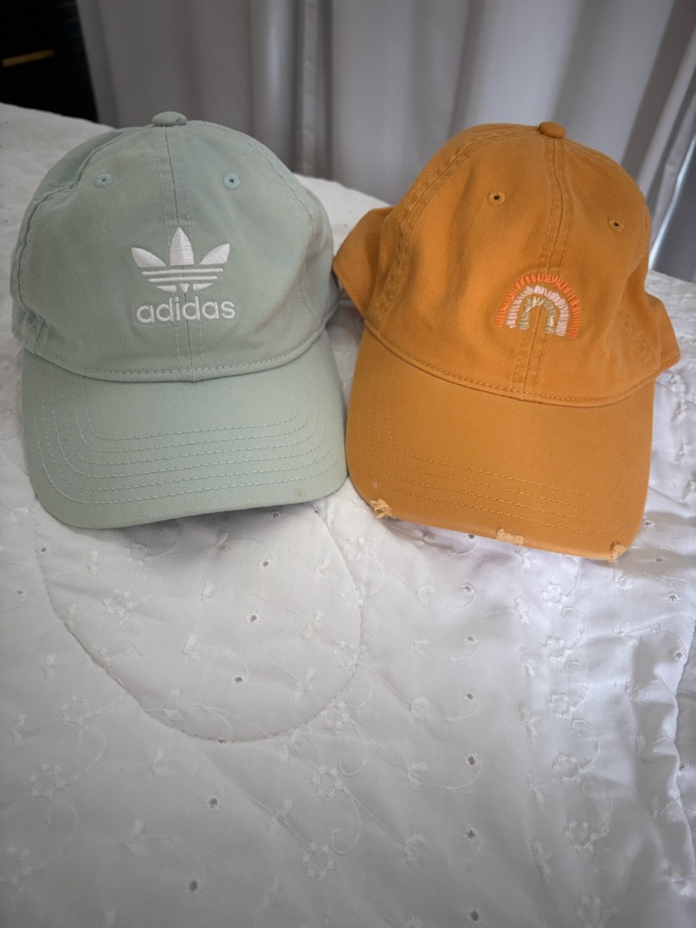 Cap bundle adidas & aerie